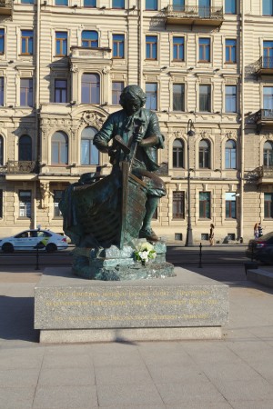 Памятник Петру I «Царь-плотник»